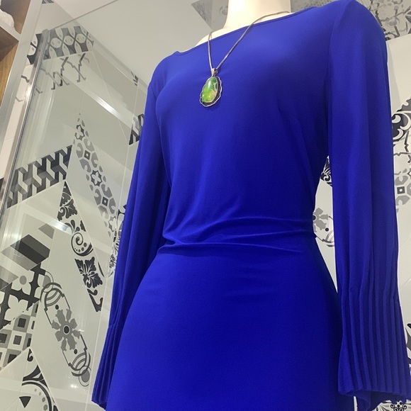 NWT🌸Made in🇨🇦Stunning Royal Blue Long Pleated Sleeves Dress - Picture 4 of 14